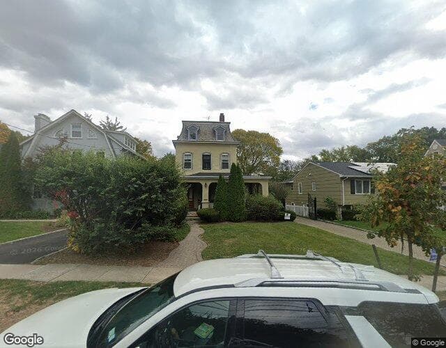 Street view of 265 Park St